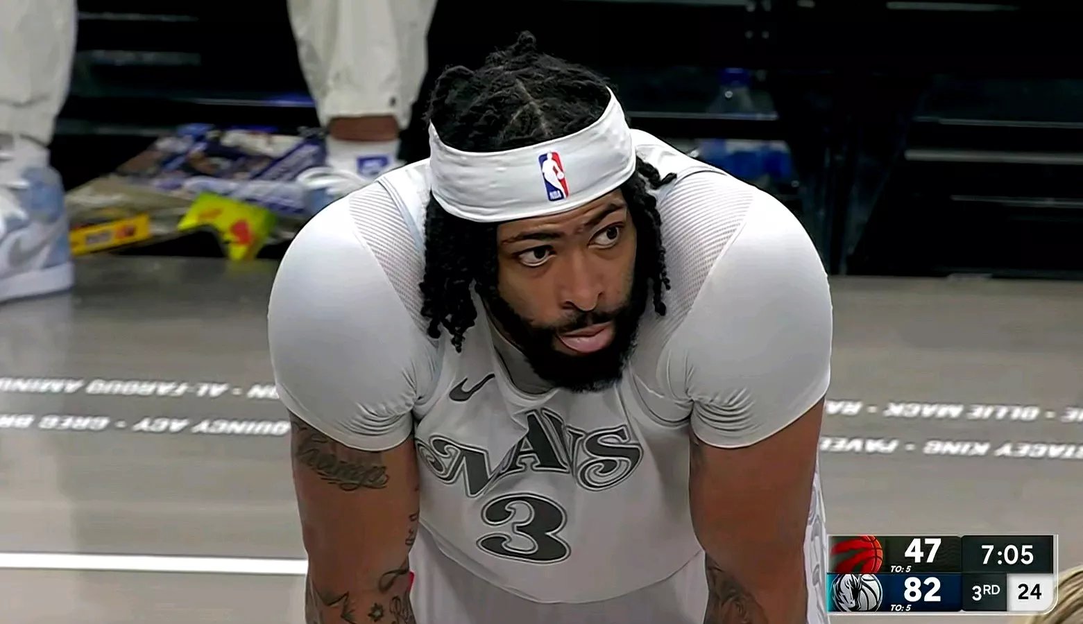 开云体育在线-独行侠力克加拿大男篮，浓眉完成帽子戏法