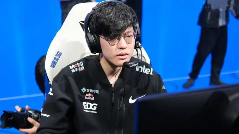 开云体育在线-包含TL绝地反击BLG，Chovy惊艳世界的词条