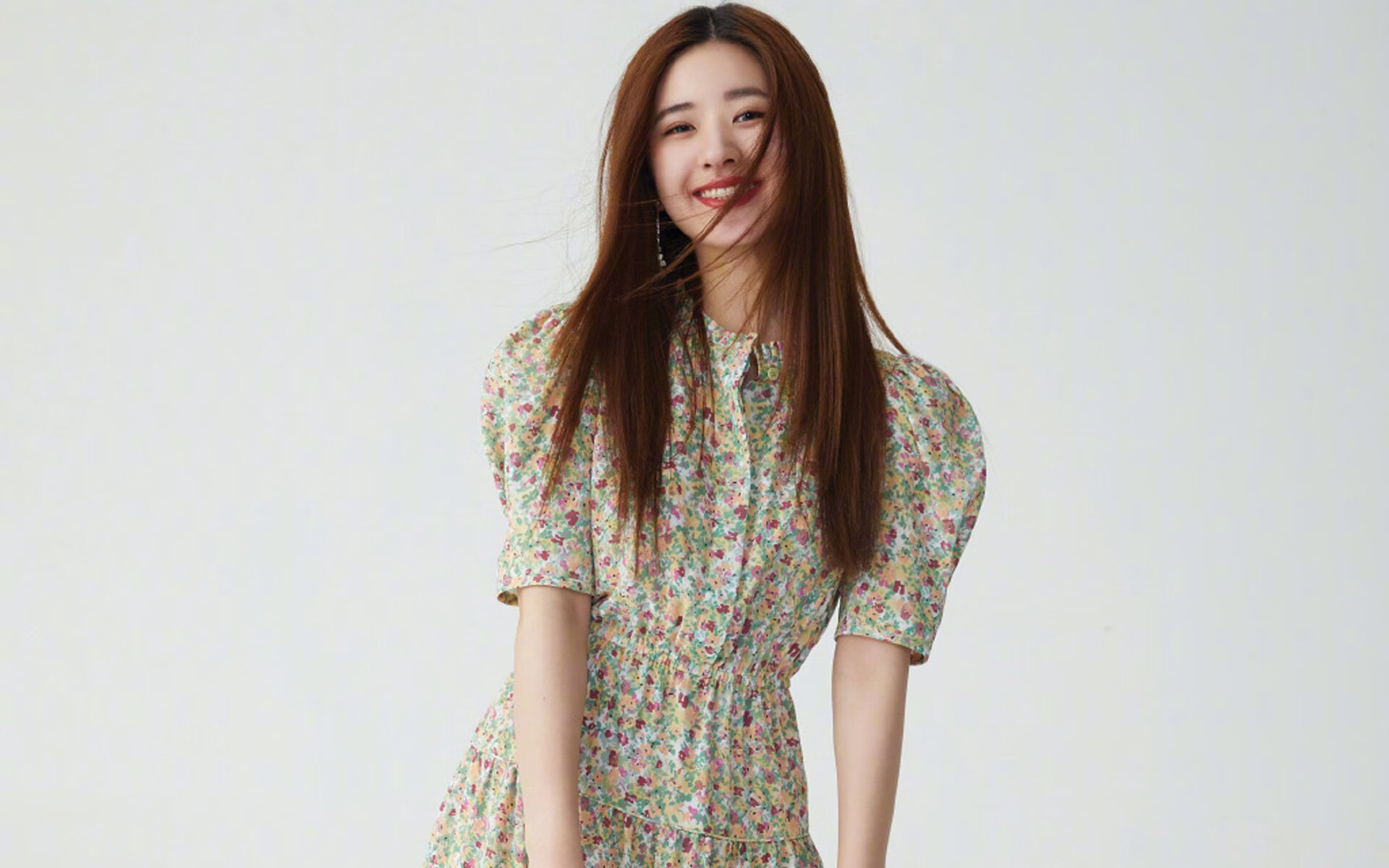 开云体育APP下载-银石变局，哈斯车队的精算师逆袭与塞恩斯的领袖时刻