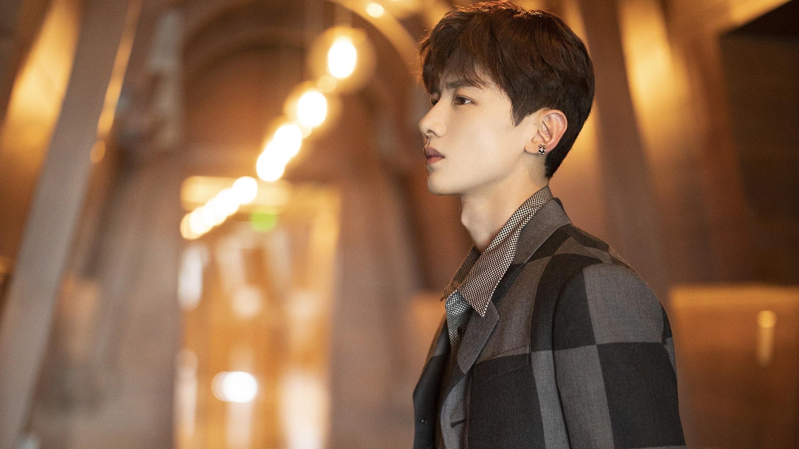 锁链与油门，马里足球的钢铁防线如何与F1赛道上的绝对控制遥相共鸣